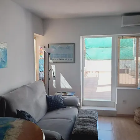 Beachfront Location Apartment *