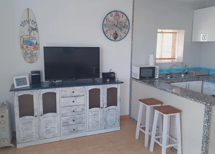 Beachfront Location * モハカル